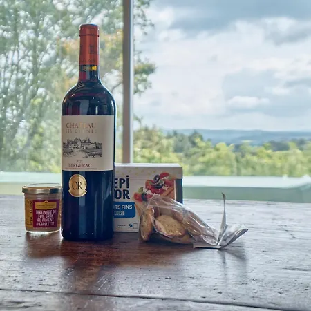 Maison Le Cayre Ferienhaus *