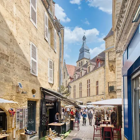 بيت للعطل Maison Le Cayre سارلا لا كانيدا