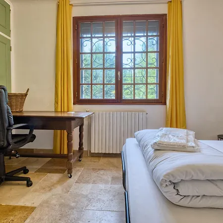 Maison Le Cayre Ferienhaus *